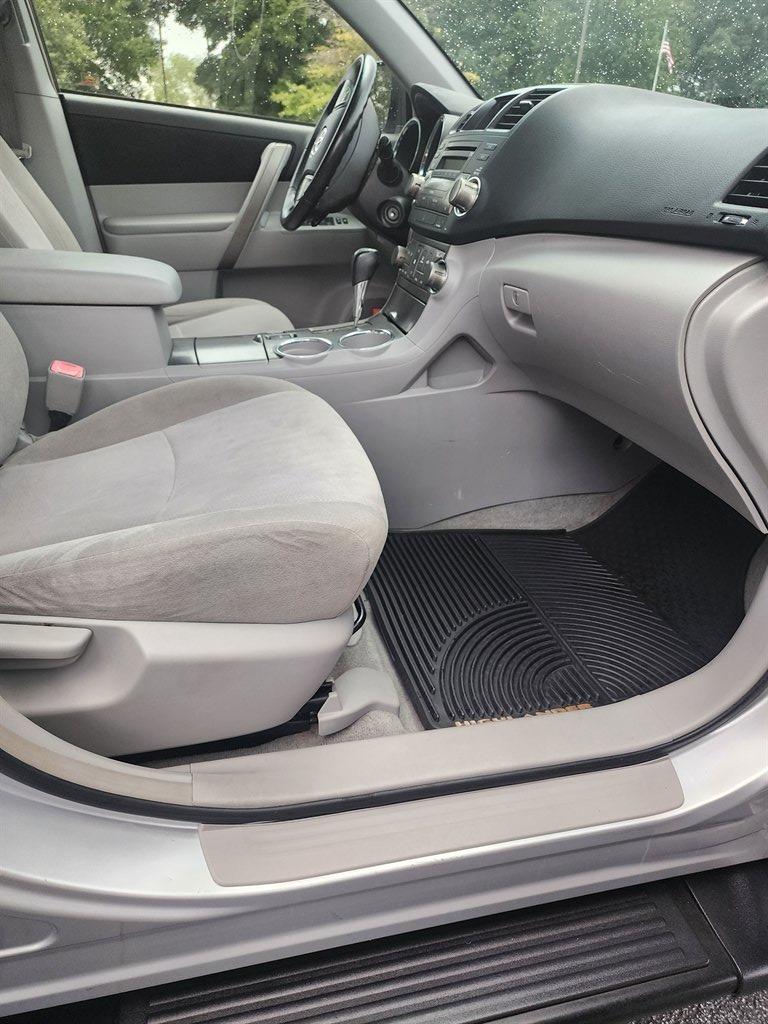 2008 Toyota Highlander Sport - Photo 11